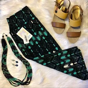 NWT LuLaRoe Cassie skirt